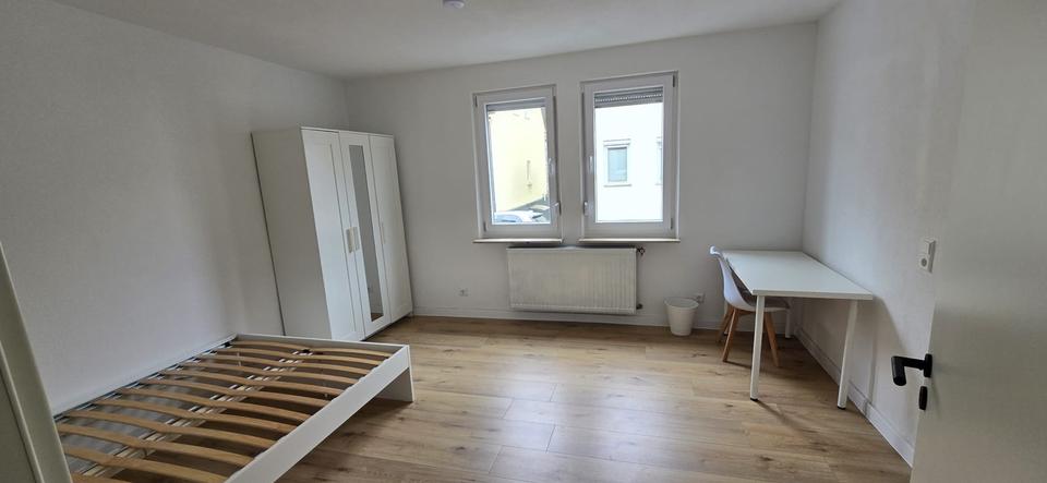 Wohnen auf Zeit Ehingen (Donau) - 5 Zimmer, 25 m&sup2;, 400&euro; | Angebot:26660784