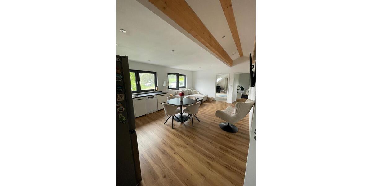 Dachgeschoßwohnung Wächtersbach - 3 Zimmer, 77 m&sup2;, 900&euro; | Angebot:26471171