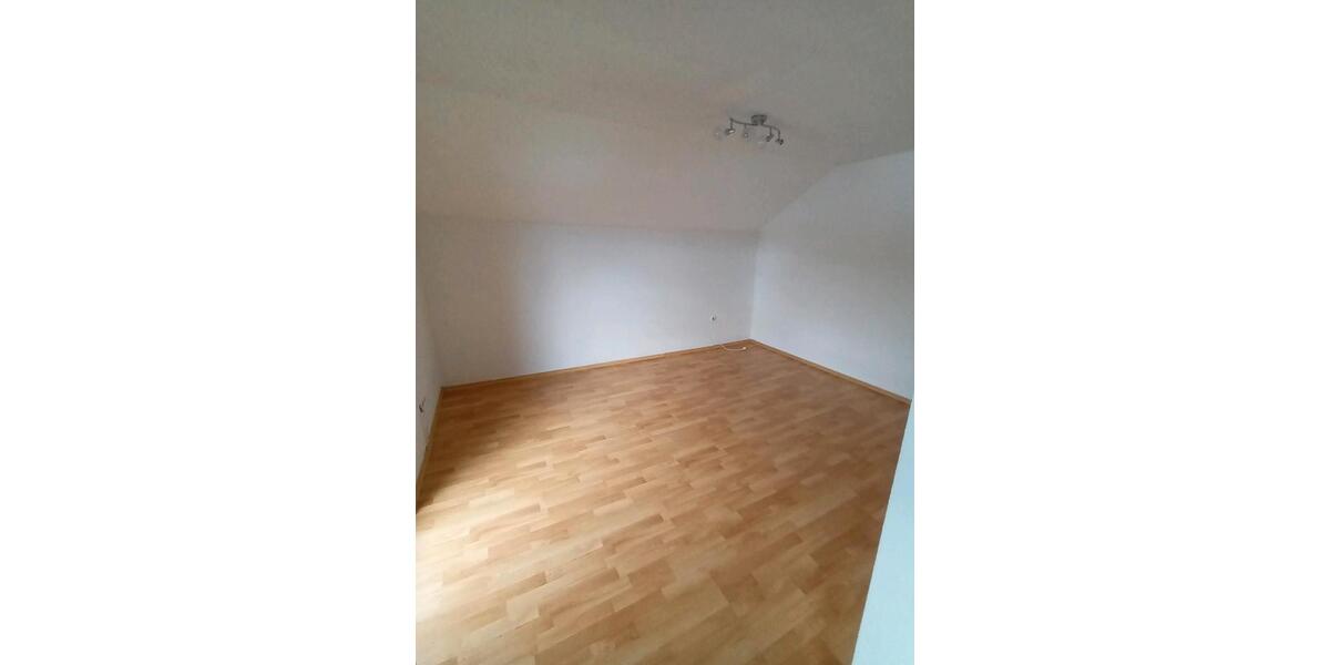 Dachgeschoßwohnung Bischofsmais - 3 Zimmer, 75 m&sup2;, 550&euro; | Angebot:24840064