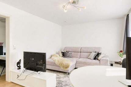 +++ gute Wohnlage - eigener Zugang - Souterrain mit Terrasse - an einen Nichtraucher - keine EBK +++ 2 zimmer