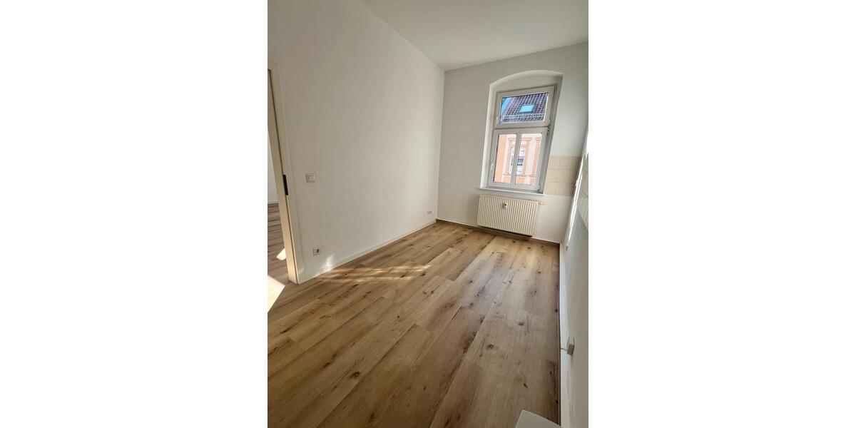 Etagenwohnung Döbeln - 2 Zimmer, 57 m&sup2;, 325&euro; | Angebot:25418325