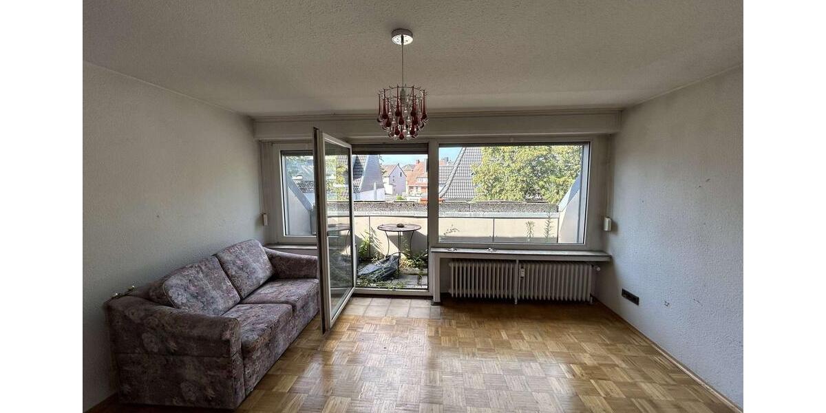 Schöne Dachgeschosswohnung in Stadtnähe 2 zimmer