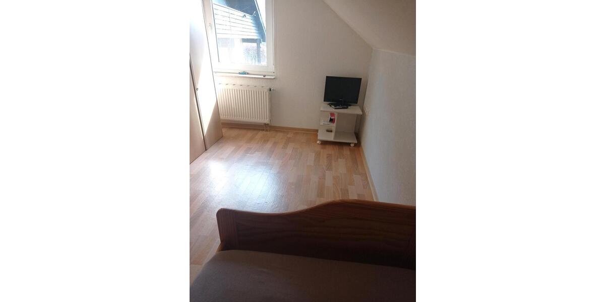 Wohnen auf Zeit Nünchritz - 2 Zimmer, 43 m&sup2;, 90&euro; | Angebot:25641762