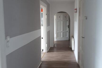 Wohnung Calbe (Saale) - 3 Zimmer, 82 m&sup2;, 400&euro; | Angebot:24840615