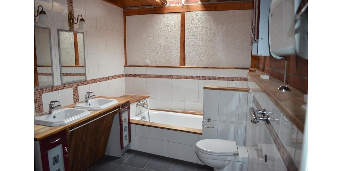 Etagenwohnung Dassel - 4 Zimmer, 150 m&sup2;, 961&euro; | Angebot:23687820