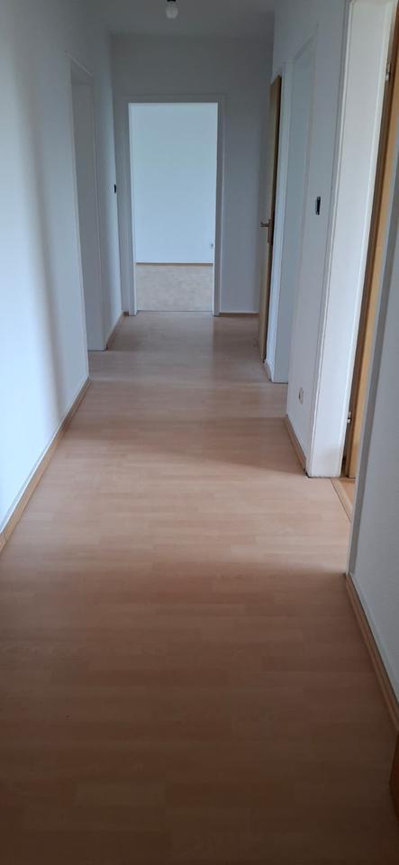 4- Zimmer Wohnung mit Balkon in Hockstein (nähe EKH)