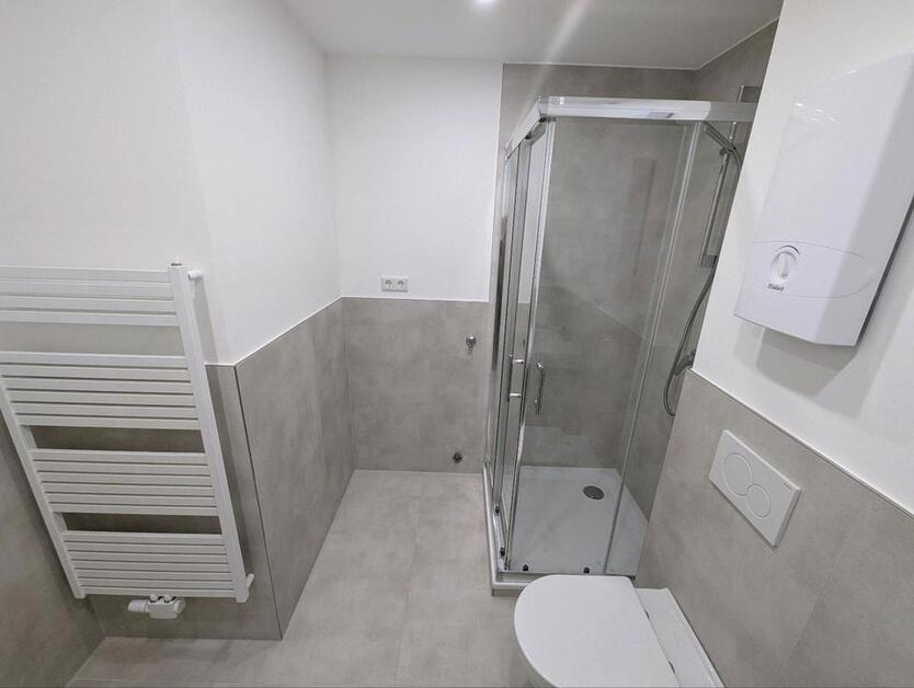 Helle 2 Zimmerwohnung zimmer