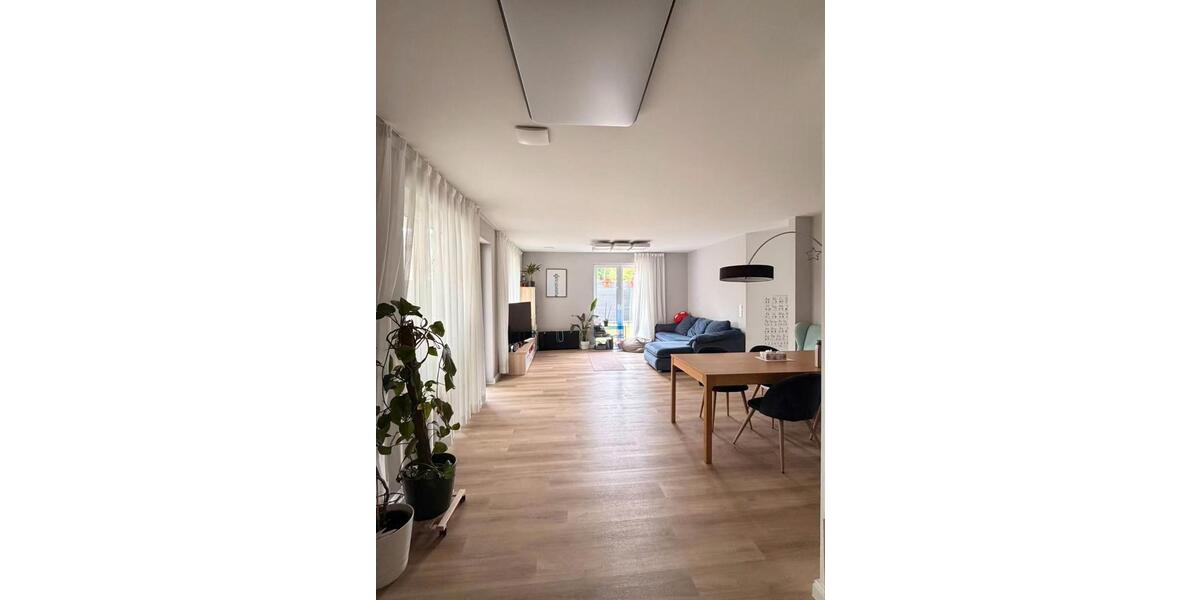 Erdgeschoßwohnung Oldenburg Bürgeresch - 4 Zimmer, 155 m&sup2;, 1.850&euro; | Angebot:26594425