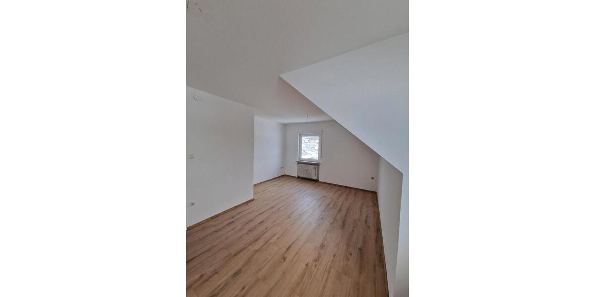 Etagenwohnung Donauwörth - 3 Zimmer, 70 m&sup2;, 800&euro; | Angebot:24695770
