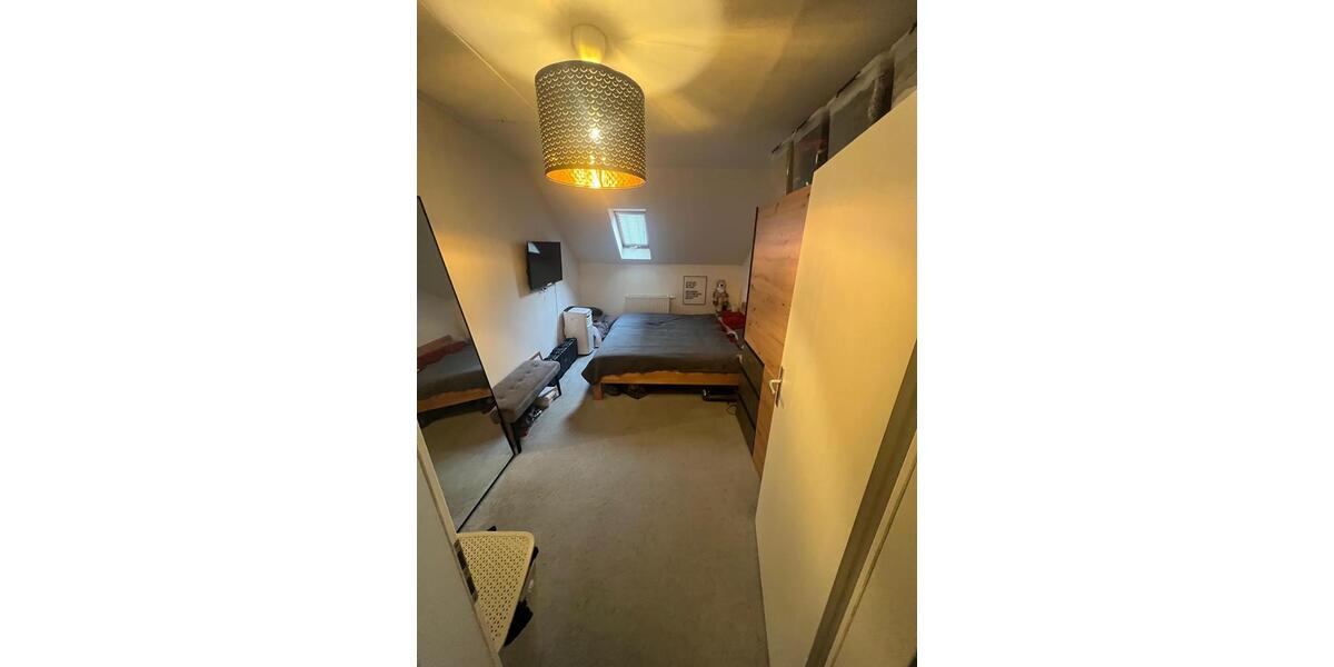 Dachgeschoßwohnung Mülheim an der Ruhr Menden-Holthausen - 2.5 Zimmer, 60 m&sup2;, 510&euro; | Angebot:24839165