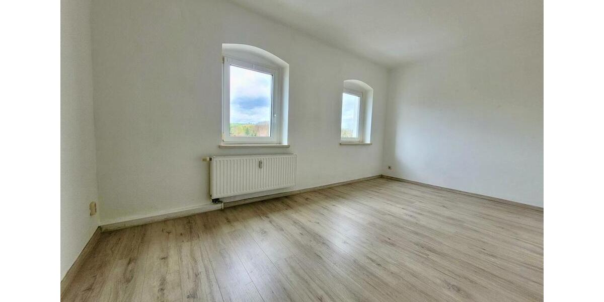 Etagenwohnung Döbeln - 2 Zimmer, 56 m&sup2;, 300&euro; | Angebot:26718706
