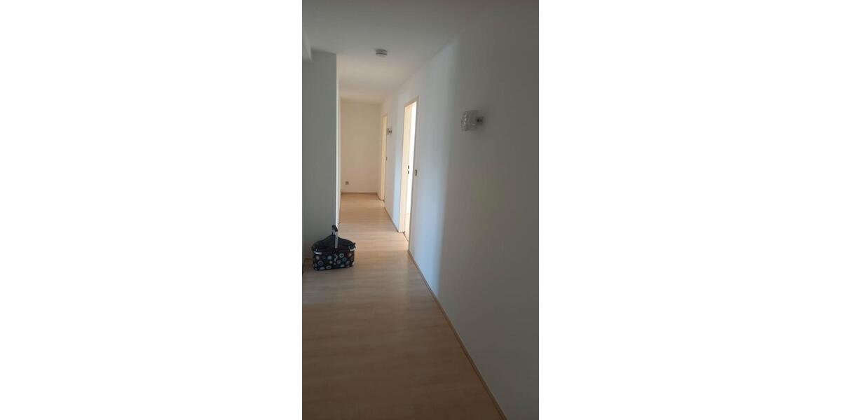 Dachgeschoßwohnung Rathenow - 3 Zimmer, 61 m&sup2;, 488&euro; | Angebot:26646808