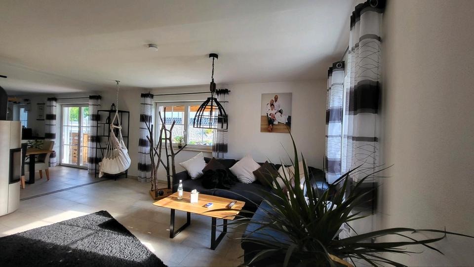 Einfamilienhaus Tann - 5 Zimmer, 168 m&sup2;, 590&euro; | Angebot:25977756