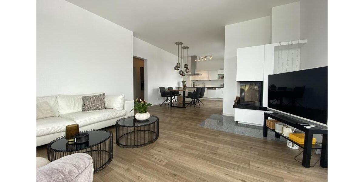 Einfamilienhaus Weiden in der Oberpfalz - 3 Zimmer, 109 m&sup2;, 1.580&euro; | Angebot:24916477