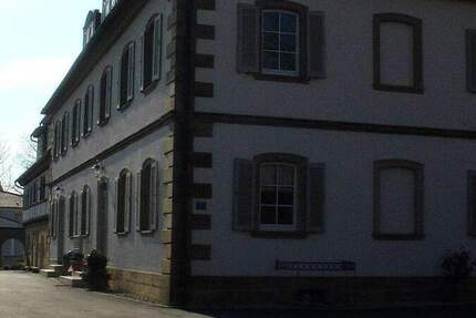 Wohnung Nr. 6 mit entsprechenden Umfeld (OG Whg. ) 2 zimmer