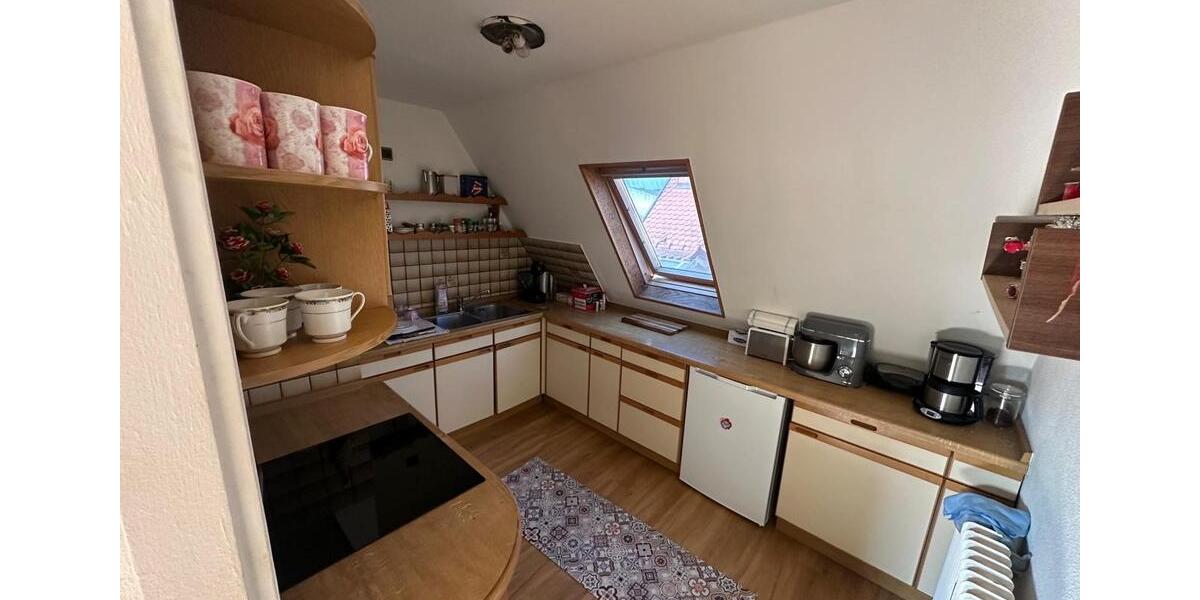 Dachgeschoßwohnung Rheinhausen - 3 Zimmer, 75 m&sup2;, 1.200&euro; | Angebot:25933811