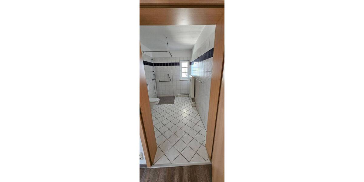 Etagenwohnung Hartmannsdorf - 2 Zimmer, 44 m&sup2;, 280&euro; | Angebot:26486526