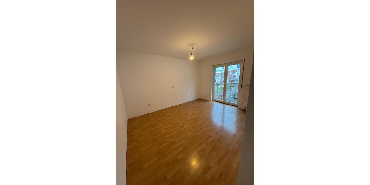 Etagenwohnung Limburg an der Lahn Linter - 5 Zimmer, 120 m&sup2;, 1.200&euro; | Angebot:25512375