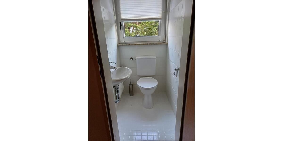 Dachgeschoßwohnung Bad Driburg - 3 Zimmer, 96 m&sup2;, 670&euro; | Angebot:24690059