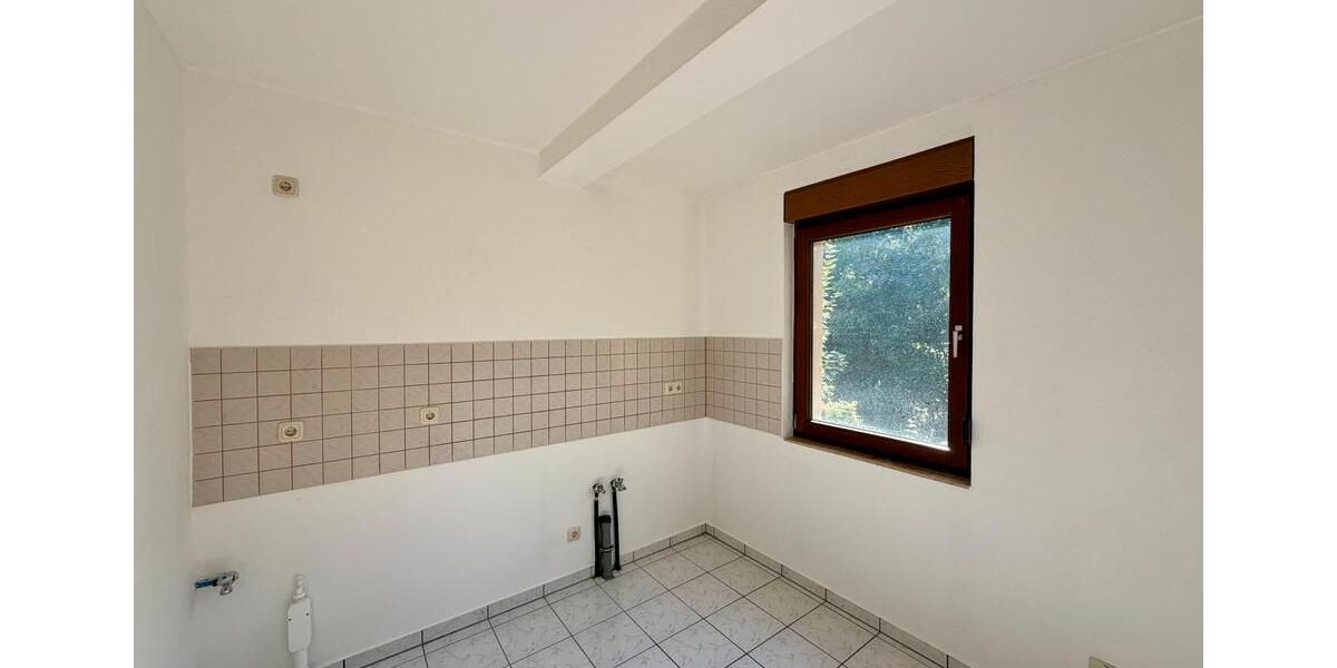 Erdgeschoßwohnung Weißenfels - 2 Zimmer, 50 m&sup2;, 350&euro; | Angebot:25364624