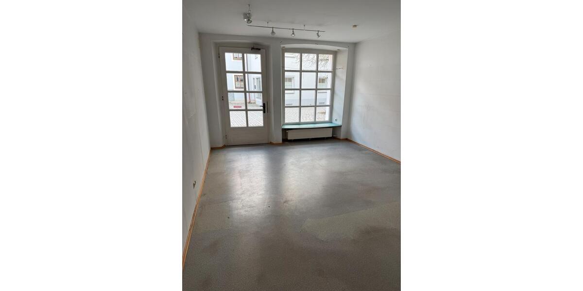 Gewerbeobjekt Weiden in der Oberpfalz - 250&euro; | Angebot:25932024