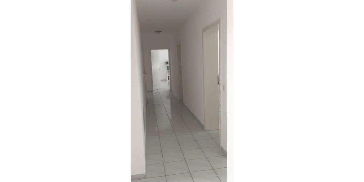 Etagenwohnung Gießen Wieseck - 4 Zimmer, 110 m&sup2;, 1.400&euro; | Angebot:26550213