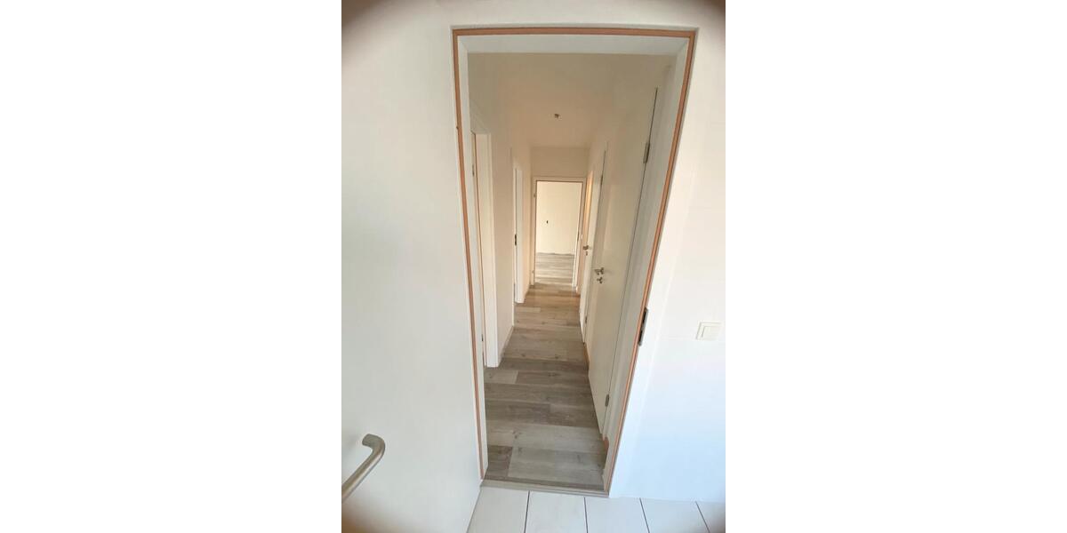 Etagenwohnung Bonn Hardtberg - 3 Zimmer, 85 m&sup2;, 1.462&euro; | Angebot:25871359