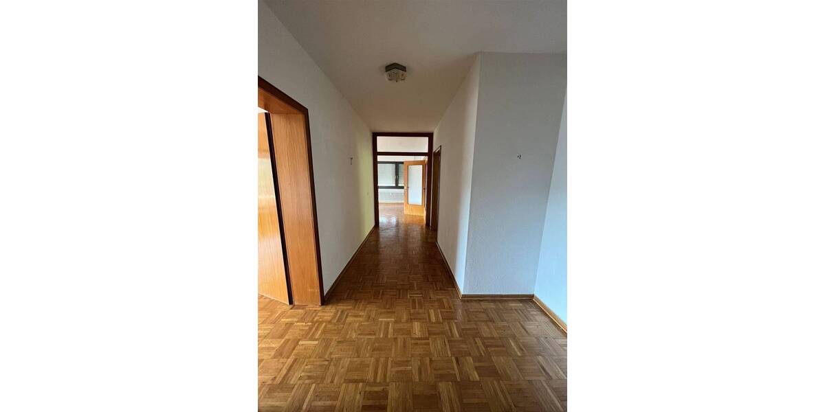 Etagenwohnung Bad Karlshafen Gartenstadt - 3 Zimmer, 105 m&sup2;, 675&euro; | Angebot:25695344