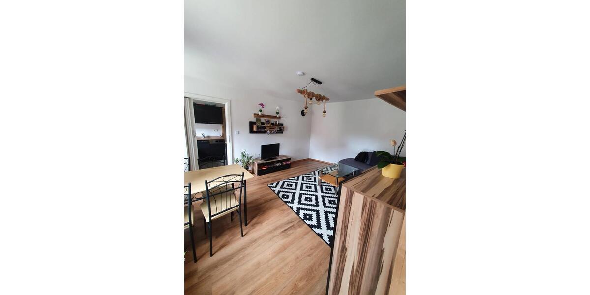 Wohnen auf Zeit Marktredwitz - 4 Zimmer, 80 m&sup2;, 22&euro; | Angebot:13039345