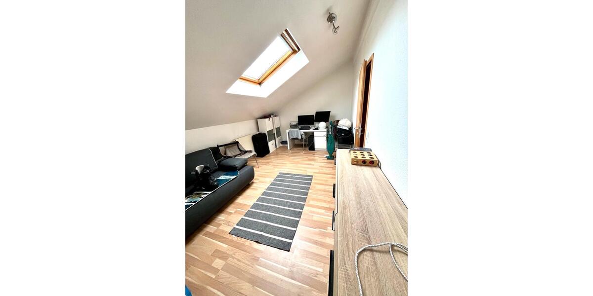 Dachgeschoßwohnung Rehlingen-Siersburg Siersburg - 3 Zimmer, 110 m&sup2;, 750&euro; | Angebot:25017674