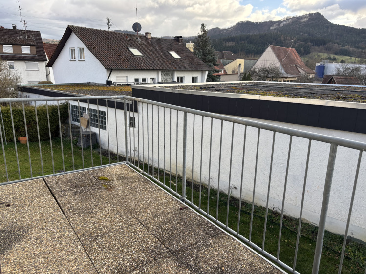 Etagenwohnung Balingen Dürrwangen - 4 Zimmer, 114 m&sup2;, 840&euro; | Angebot:25774924