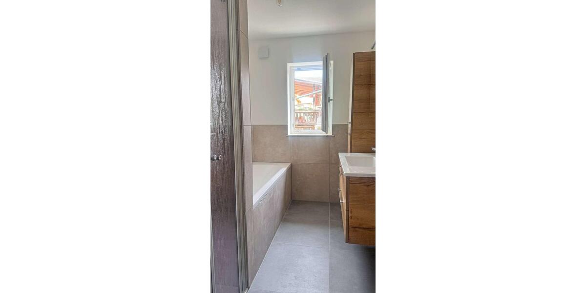 Etagenwohnung Eging am See - 4 Zimmer, 118 m&sup2;, 1.100&euro; | Angebot:26648223