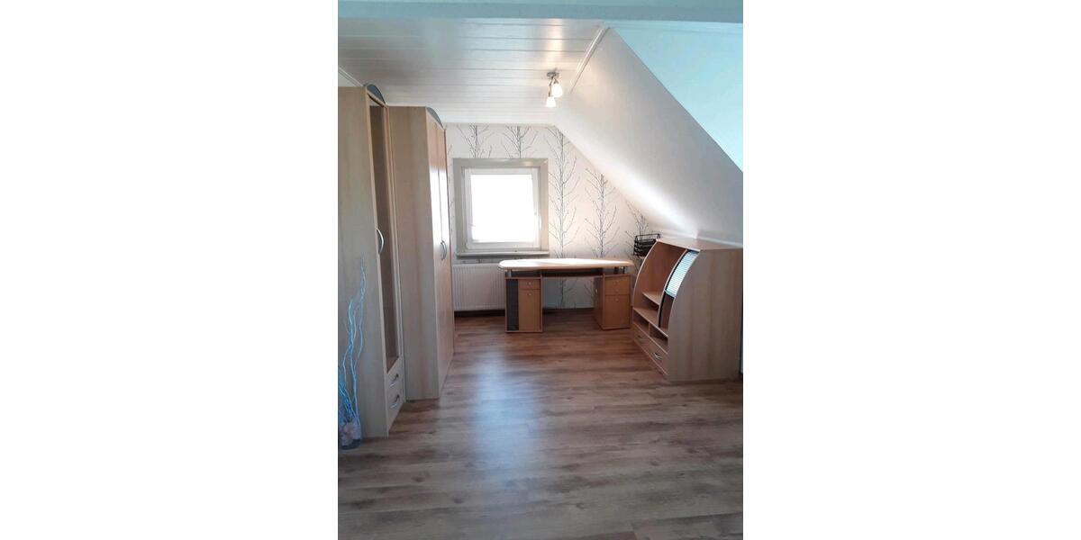 Dachgeschoßwohnung Marburg - 2 Zimmer, 70 m&sup2;, 750&euro; | Angebot:25367374