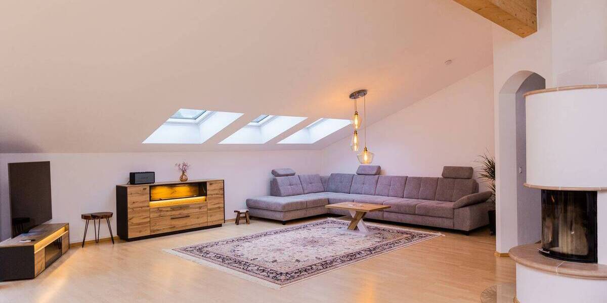 Etagenwohnung Murnau am Staffelsee Murnau - 3 Zimmer, 171 m&sup2;, 2.500&euro; | Angebot:22207247