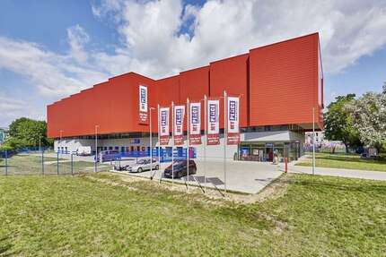 Halle in Berlin 664 € 51 m² zimmer
