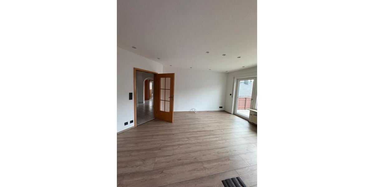 Erdgeschoßwohnung Biebergemünd - 4.5 Zimmer, 96 m&sup2;, 1.400&euro; | Angebot:26630955