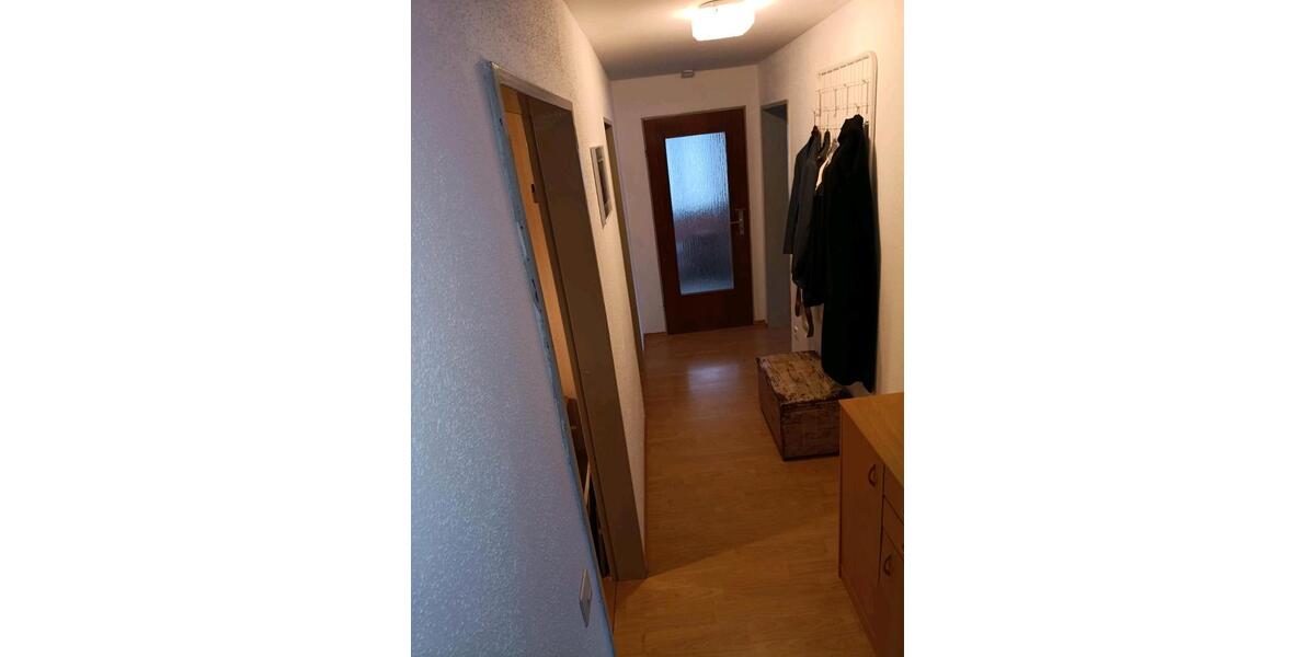Wohnen auf Zeit Spaichingen - 3 Zimmer, 98 m&sup2;, 1.300&euro; | Angebot:26123165