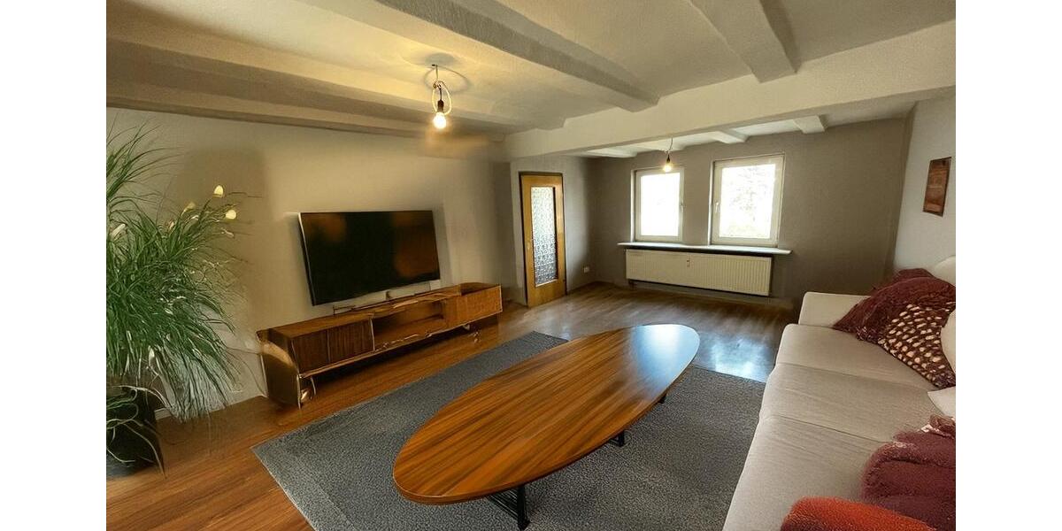 helle 5 Zimmerwohnung direkt in Calden 5 zimmer