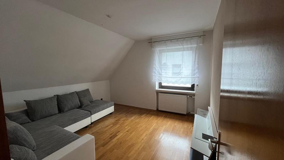 Dachgeschoßwohnung Wallenhorst - 2 Zimmer, 40 m&sup2;, 700&euro; | Angebot:25930722