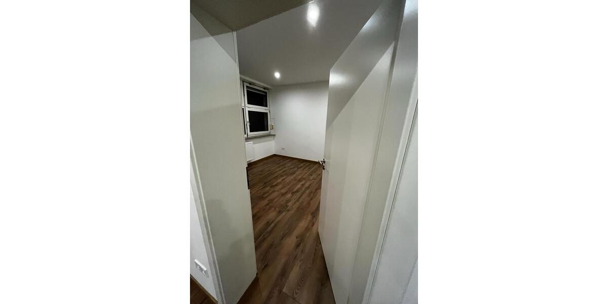 Erdgeschoßwohnung Bad Windsheim - 3 Zimmer, 77 m&sup2;, 680&euro; | Angebot:24744623