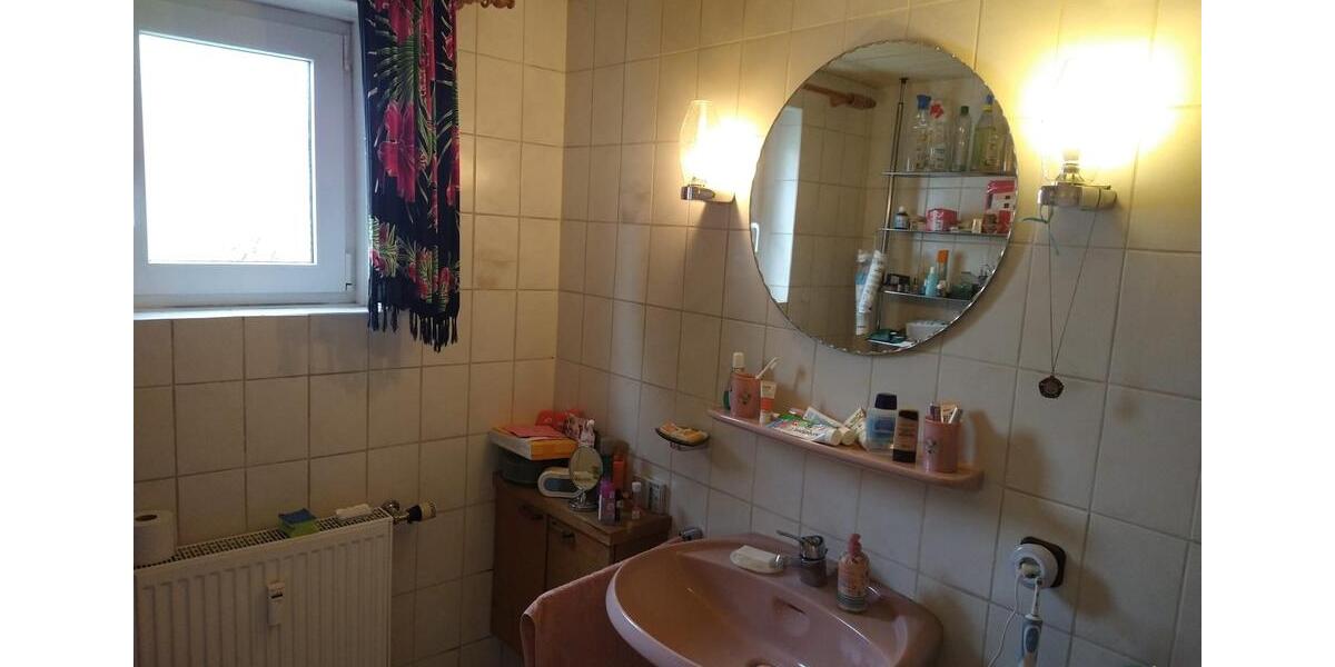 Erdgeschoßwohnung Hinterschmiding - 5 Zimmer, 120 m&sup2;, 700&euro; | Angebot:25992282