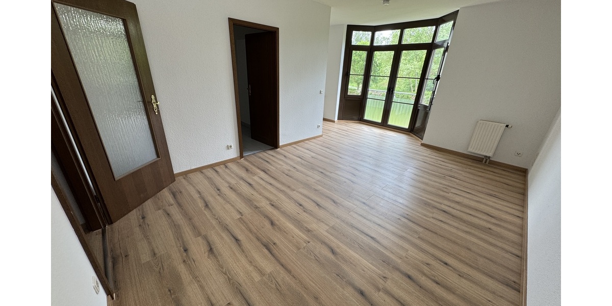 Modernisiertes Apartment mit Aufzug und Blick ins Grüne! - Etagenwohnung Gera Bieblach-Ost | Angebot:26714339
