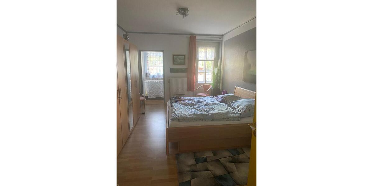 Etagenwohnung Bützow - 4 Zimmer, 100 m&sup2;, 1.300&euro; | Angebot:25961025