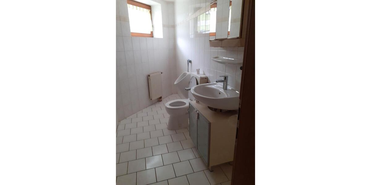 Etagenwohnung Wehretal - 3 Zimmer, 93 m&sup2;, 450&euro; | Angebot:26034187