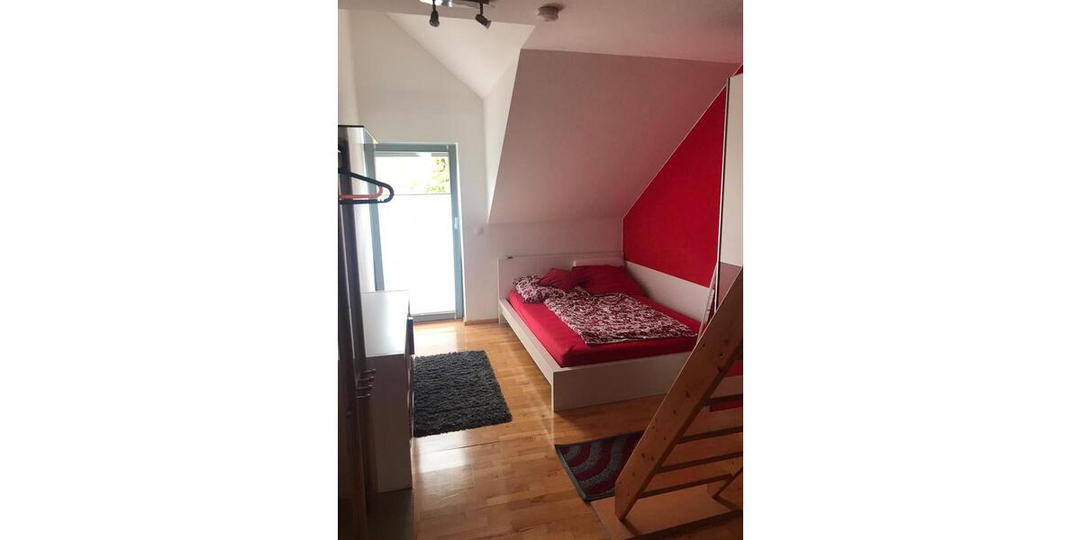 Reihenhaus Newel - 7 Zimmer, 155 m&sup2;, 1.500&euro; | Angebot:26576250