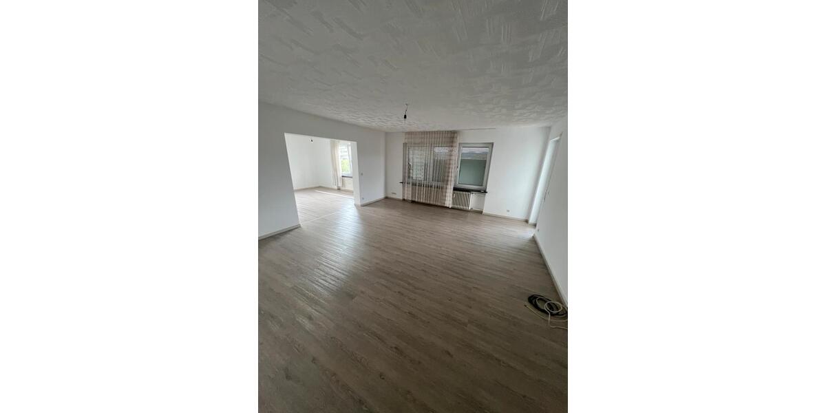 Erdgeschoßwohnung Haigerloch - 4 Zimmer, 1.200&euro; | Angebot:21599519
