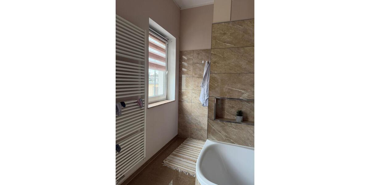 Etagenwohnung Riesa - 5 Zimmer, 120 m&sup2;, 840&euro; | Angebot:25851781