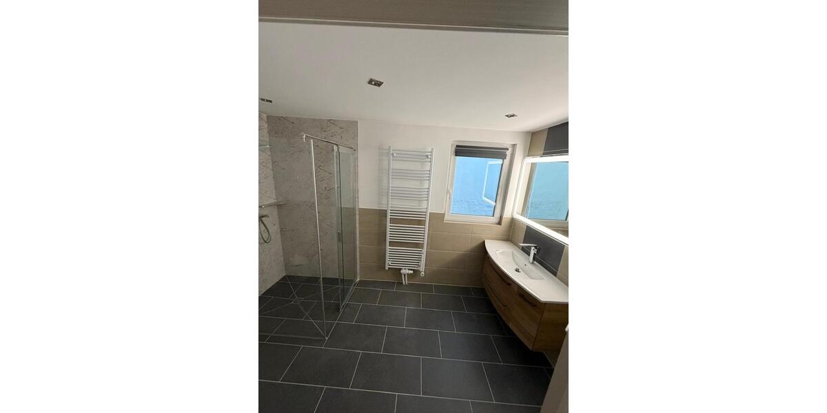 Einfamilienhaus Strullendorf - 6 Zimmer, 174 m&sup2;, 2.100&euro; | Angebot:26343556