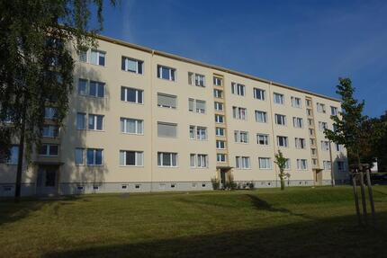 Wohnung Bad Lobenstein - 4 Zimmer, 66 m&sup2;, 460&euro; | Angebot:25793410