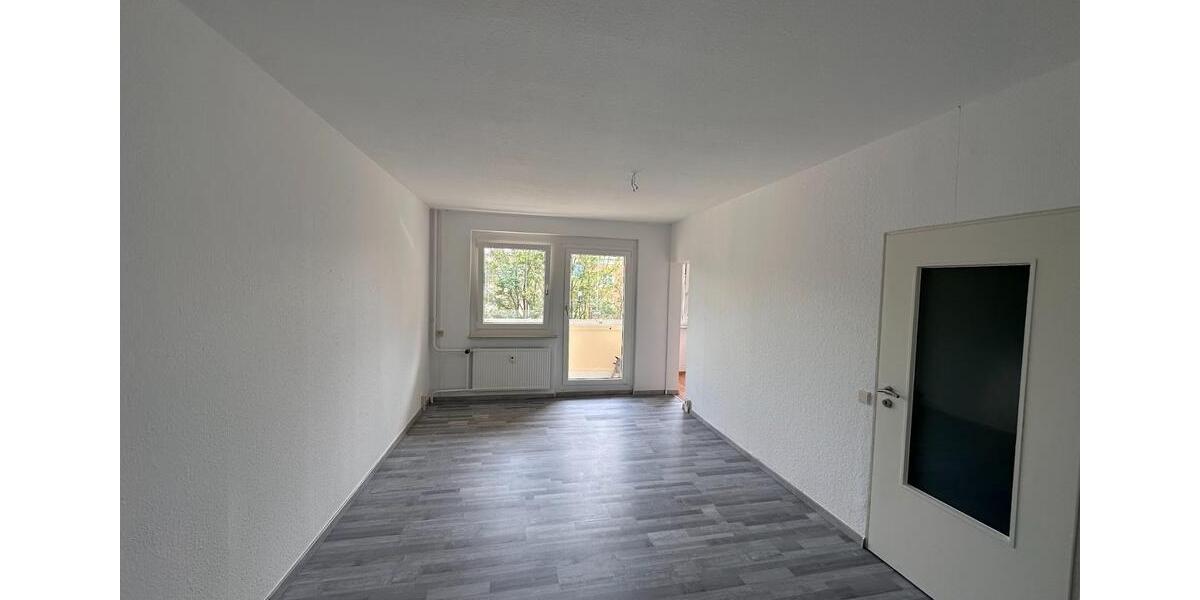 Etagenwohnung Zschopau - 2 Zimmer, 48 m&sup2;, 288&euro; | Angebot:25080154